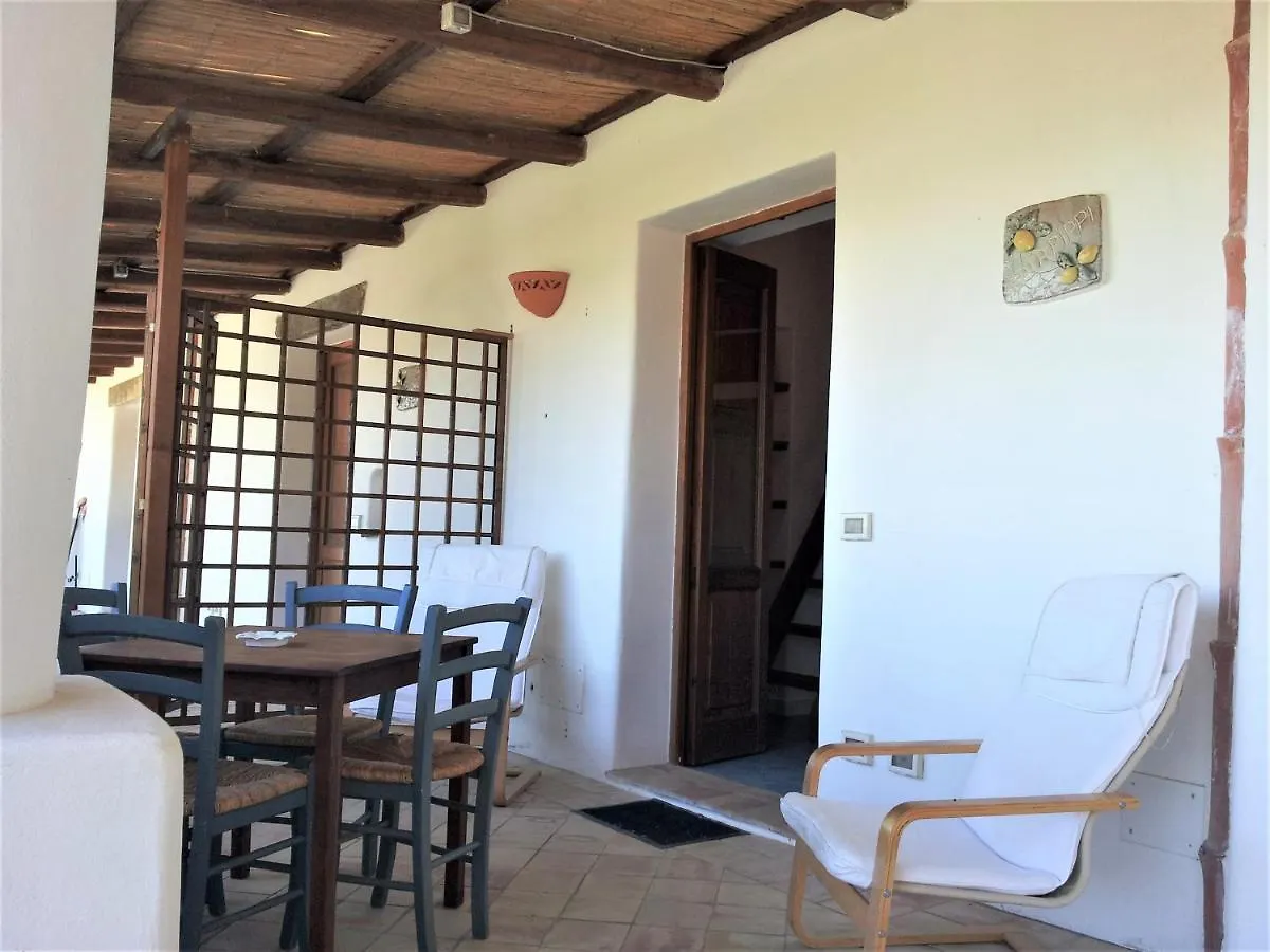 Holiday home Villette Corallo Malfa
